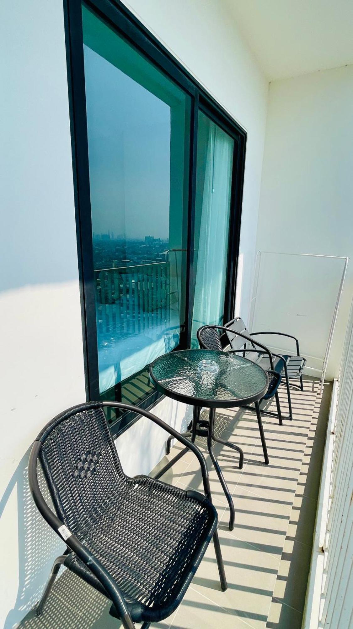 The Base 1 Bed 1 Bath Appartamento Pattaya Esterno foto